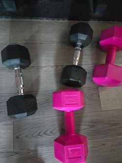 x2 20lb and x2 10lb dumbells