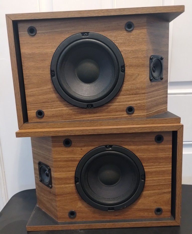BOSE 201 Series 3 Speakers 