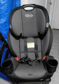 Brand new graco carseat grows with child from infant to toddler.  Has different settings plus it reclines .