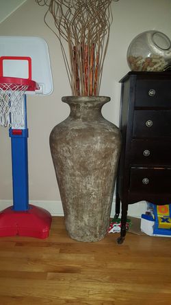 Ceramic pot 3 ft tall