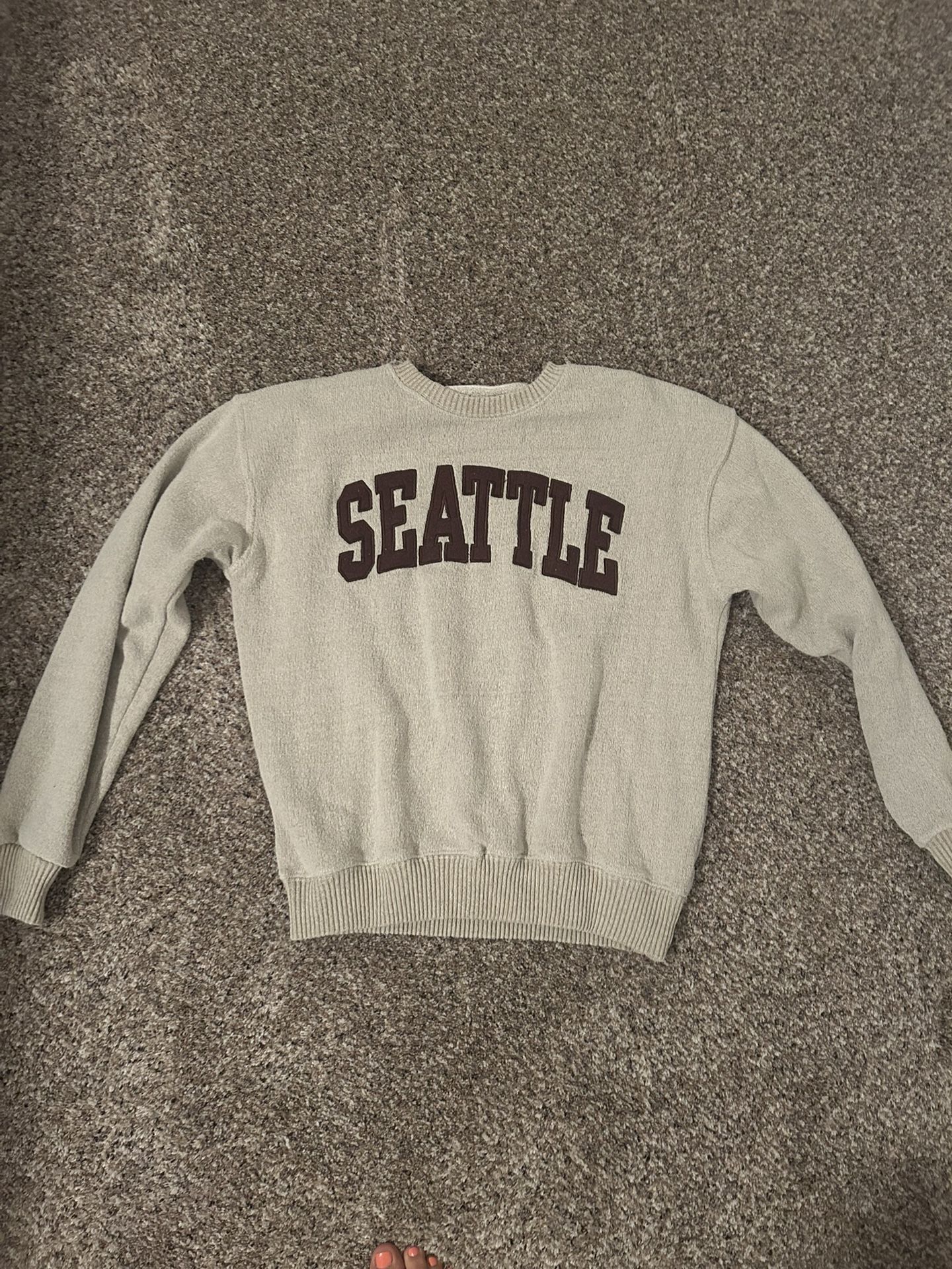 Seattle women’s Medium Sweatshirt 