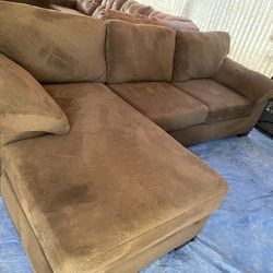Couch Great Condition We Sell All The Time Delivery Extra 