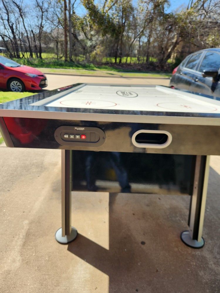 Air Hockey Table 