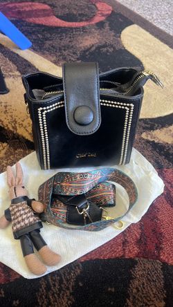 Crossbody bag