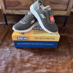 Skechers Slip Ons