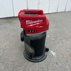 Milwaukee M18 FUEL 18V Lithium-Ion Brushless Cordless Compact Router (Tool-Only)
