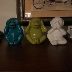 3 monkeys see hear seak no evil