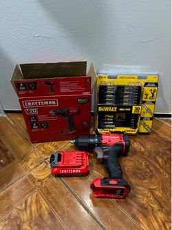 Craftsman drill / driver and 30pc set