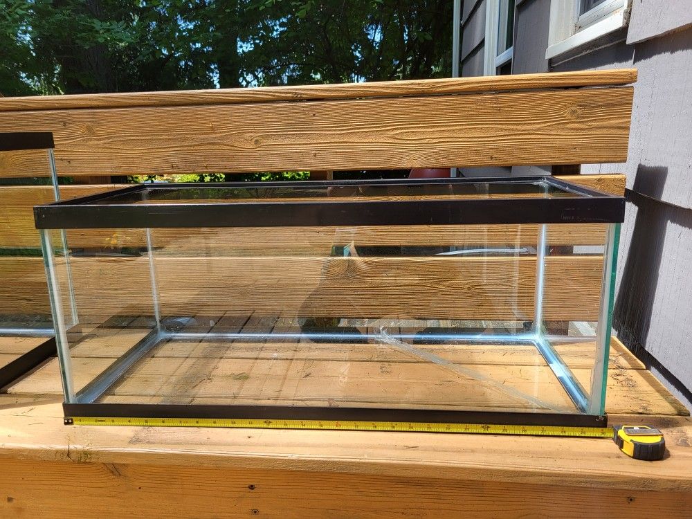 20 Gallon Long Fish Tank