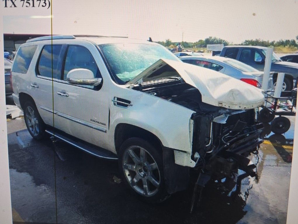 FOR PARTS 2010 CADILLAC ESCALADE 6.2 LS ENGINE 4X4 AWD 6L80 TRANS