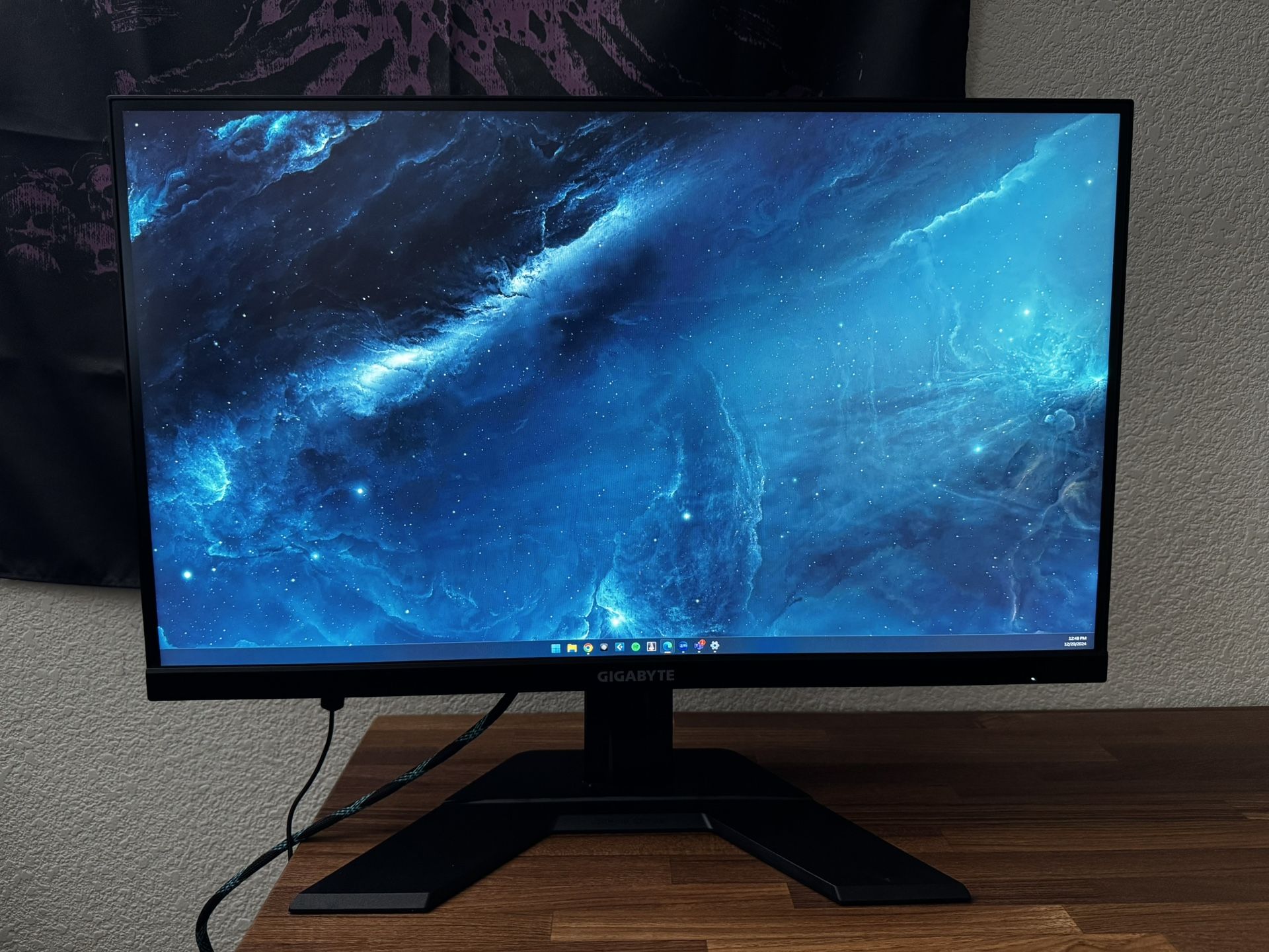 Gigabyte M27Q