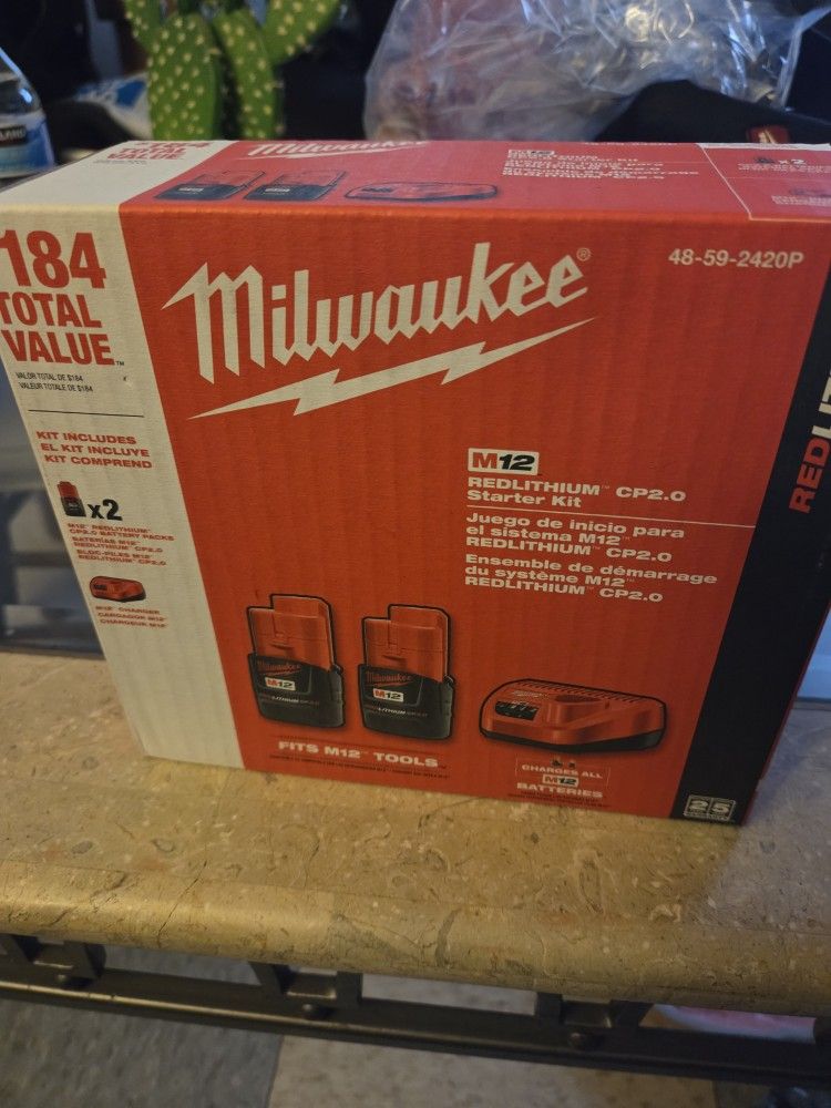 Milwaukee M12 CP 2.0 Starter Kit