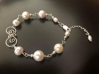 Crafted Jewelries Are Made By Rossie