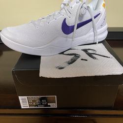 Size 10 M DS $210