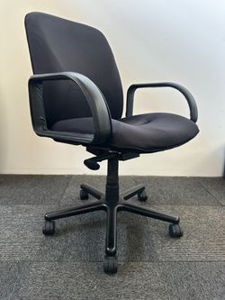 Geiger Brickel Conference Chair (Black/Black)