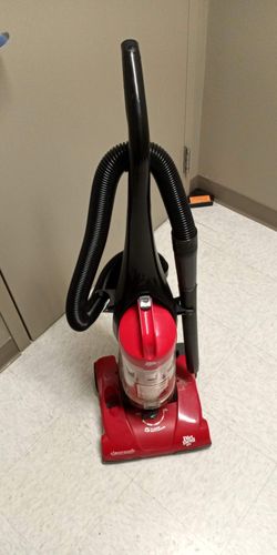 dirt devil featherlite cyclonic vacuum