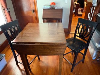 Drop-Leaf Dining Table with 2 Bar Chairs