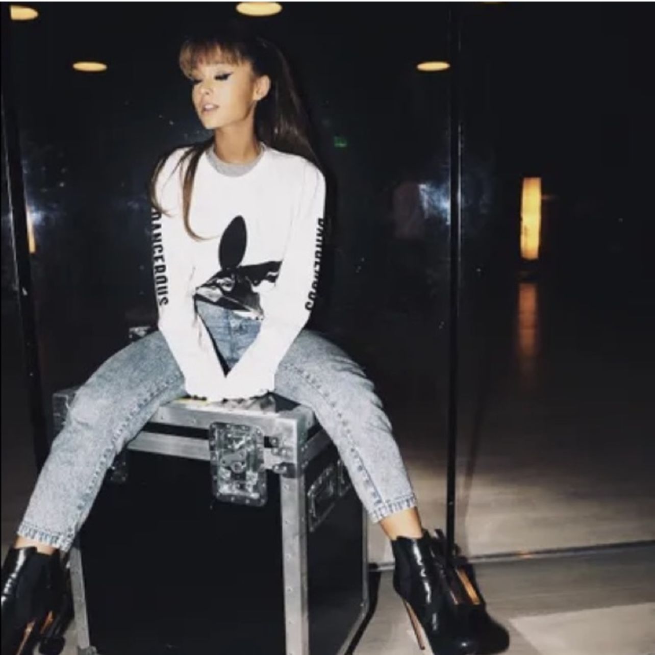 ARIANA GRANDE Grey Black Dangerous Woman Tour Graphic Long Sleeve Tee