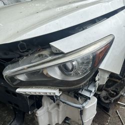 Infiniti Q50 headlights