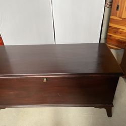 Lane Cedar Chest