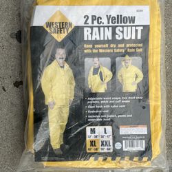 Mens XL Rain Coat/suit 
