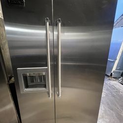 Viking 48” Built In Refri 2022