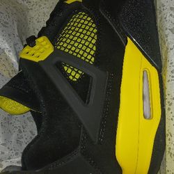 Air Jordan 4 Retro 