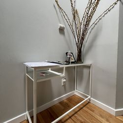 GLASS TALL TABLE