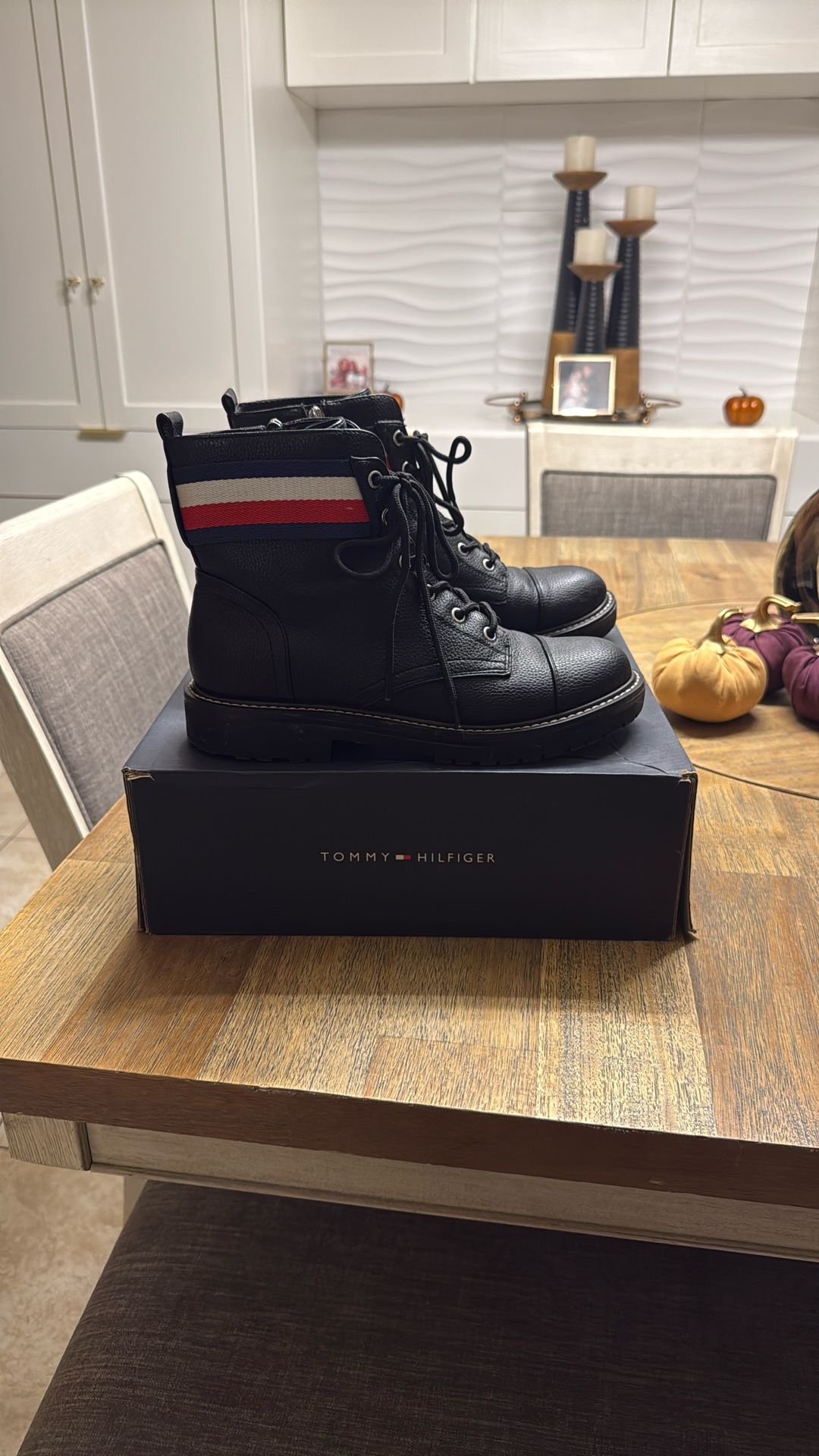 Tommy Hilfigher Boots