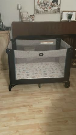 Portable Baby Play Yard with Mattress