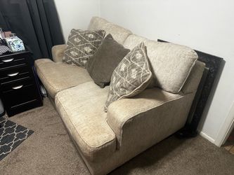 Love seat