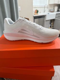 Nike Running Sneakers White Low-Top 9.5