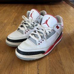 Air Jordan 3 Retro ‘Fire Red’ (2013)