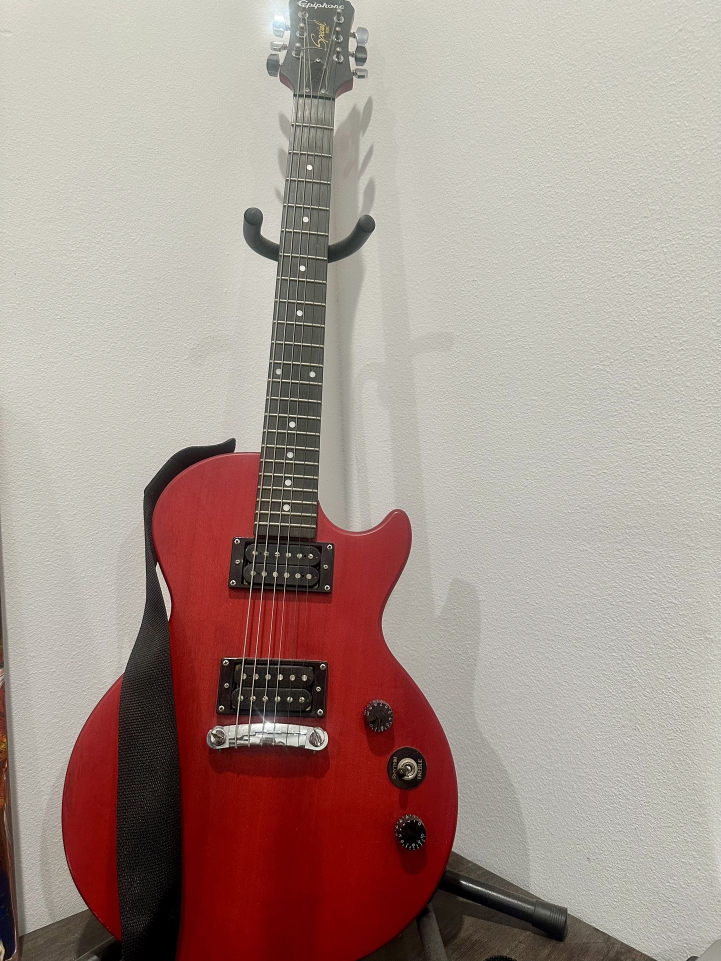Epiphone Les Paul Special-I Limited-Edition Electric Guitar Worn Cherry