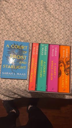 Sarah J Mass books