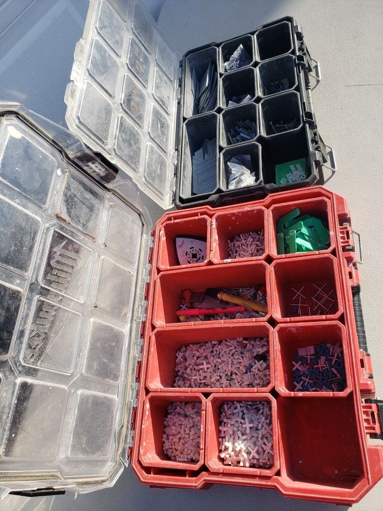 Milwaukee Husky Storage Organizers with Content