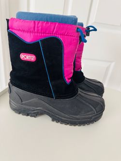 Girls size 4 Snow Boots