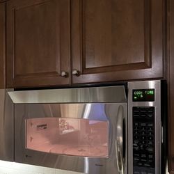 GE Profile Microwave 