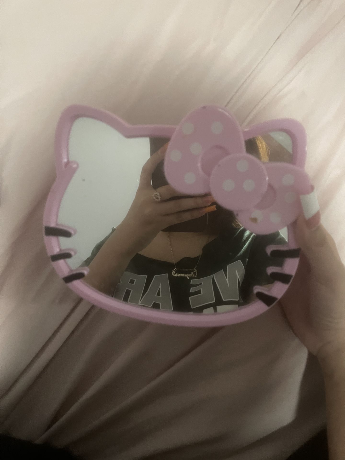 hello kitty makeup holder