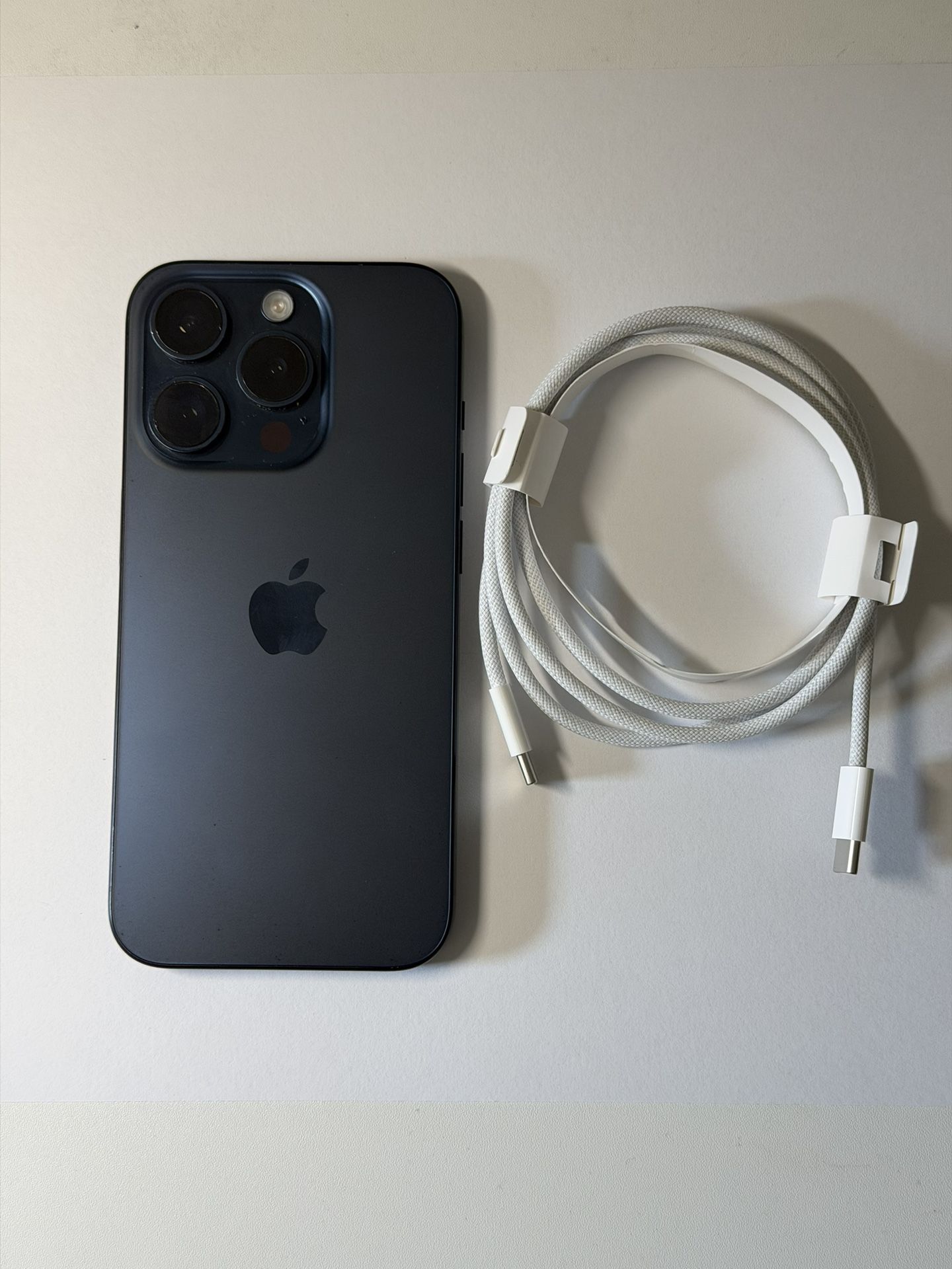 Apple iPhone 15 Pro - 256GB - Unlocked 