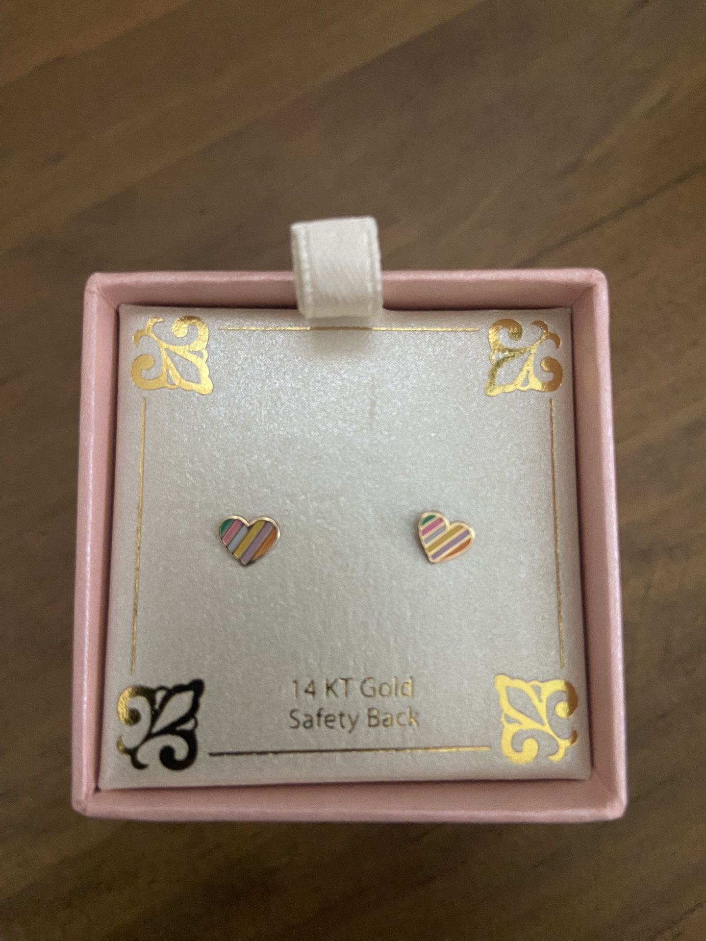 Kids 14k Heart Screw Back Earrings