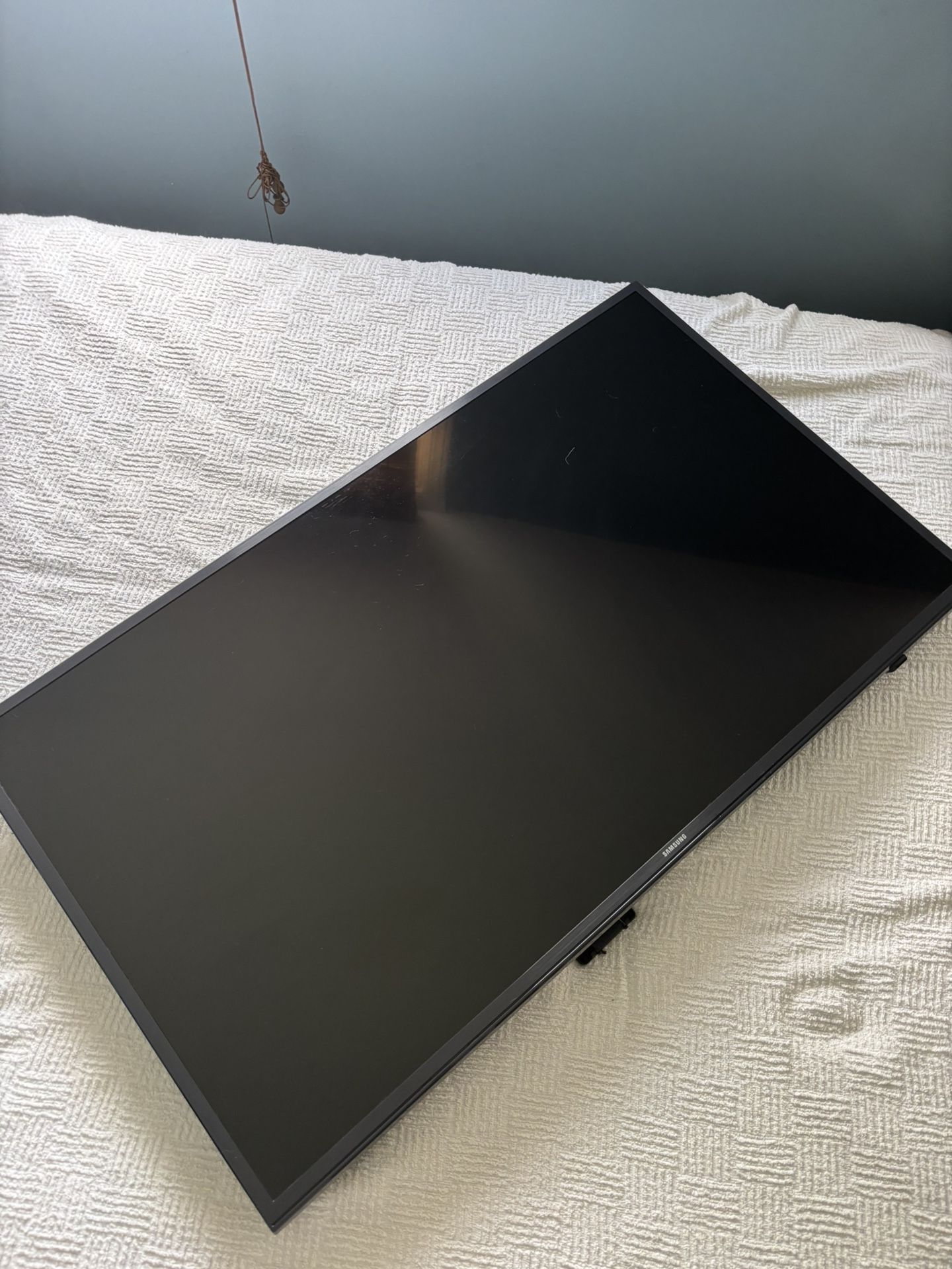 Samsung 43” Flat Screen 4K TV