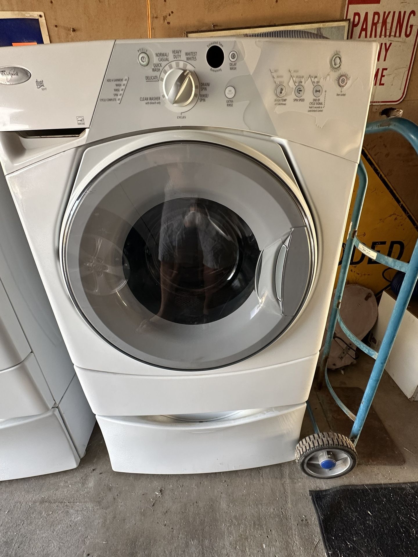 Whirlpool Duet Washer & Dryer Does Not Work for Sale in Riverside, CA
