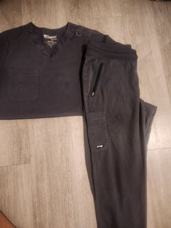 Womens Scrubs size Medium (R)