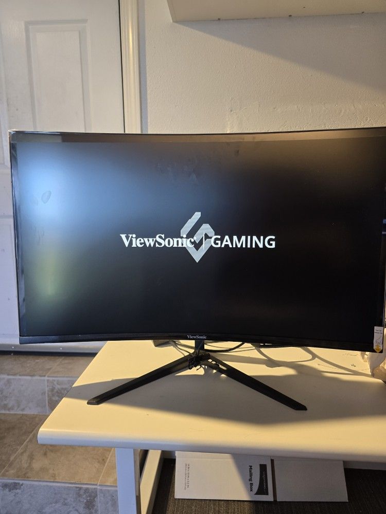 Viewsonic 32in Curved  1080p 180hz