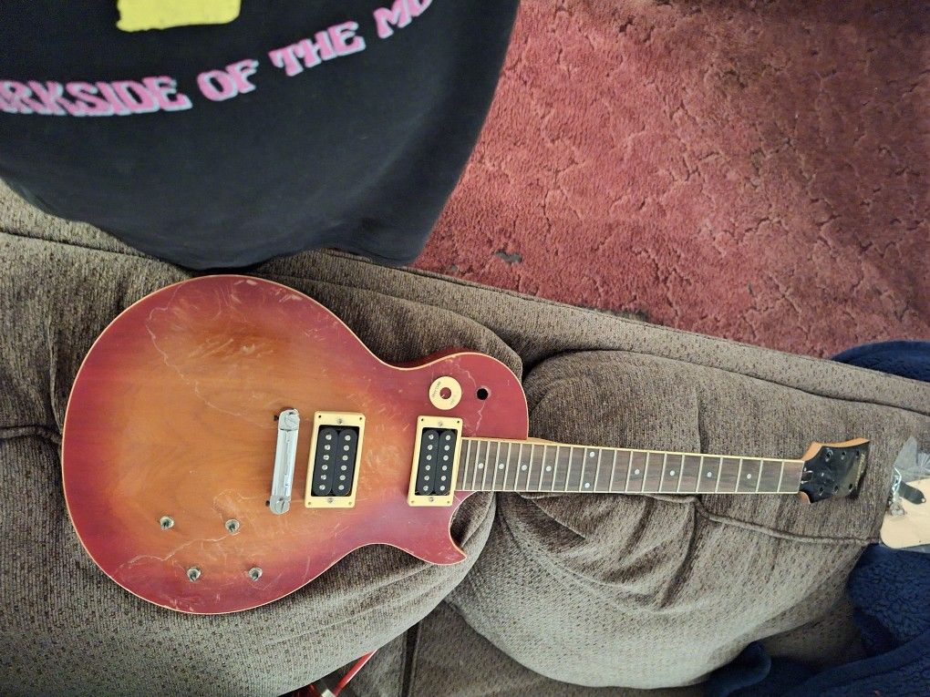 Maestro Les Paul Project Guitar Most Of Parts Are There Just Want To Sell .