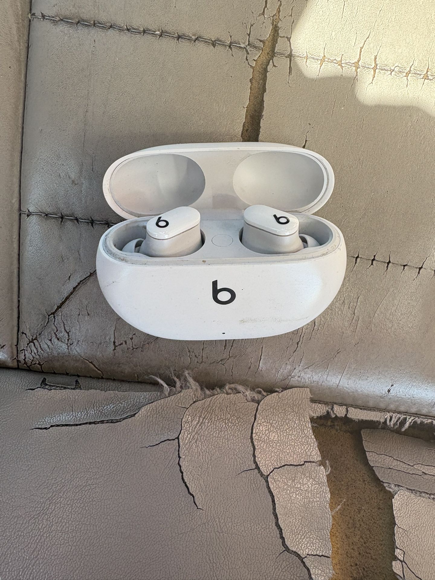 Beats Studio Earbuds