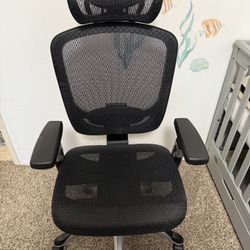 Office Chair, Staples Hyken Ergonomic Mesh Swivel Task Chair, Black