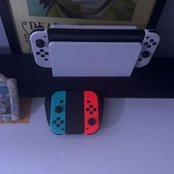 Switch Oled With Extra Controllers 