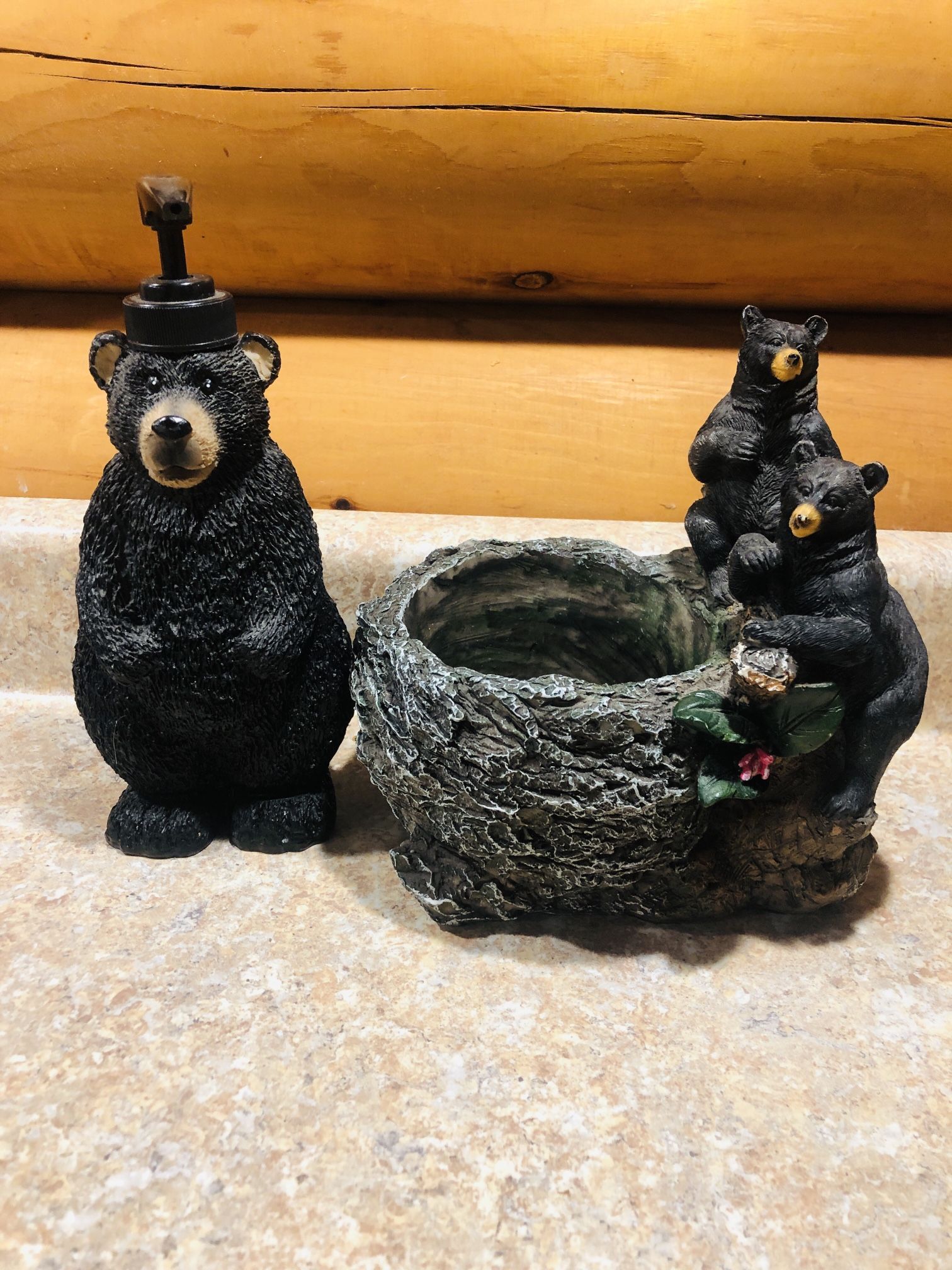 Black Forest Cabin Rustic Black Bear Set